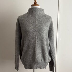 Tahari cashmere mock neck sweater